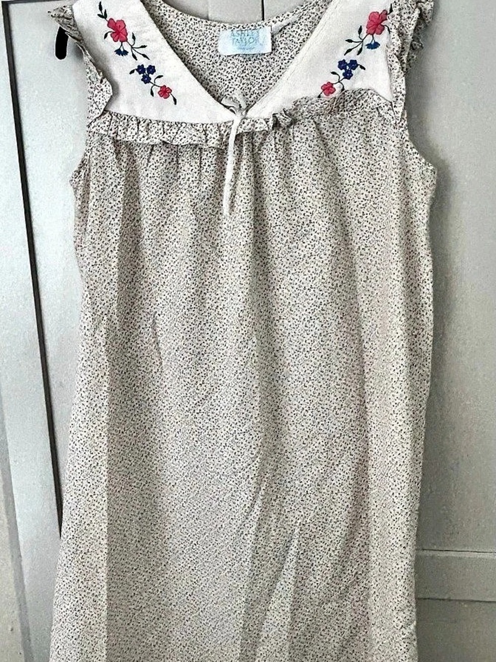 Ashley Taylor Floral Collar Nightgown